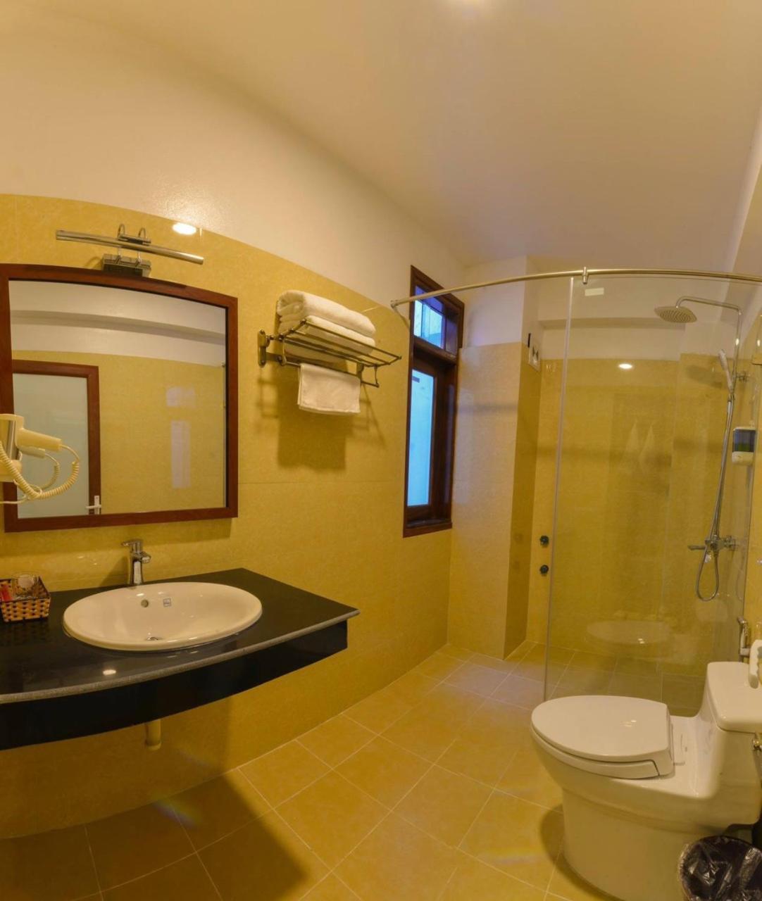 The Mountaineer Hotel Sapa Exteriör bild